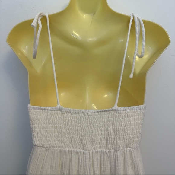 Shop Neighbor White Maxi Dress - Picture 6 of 11